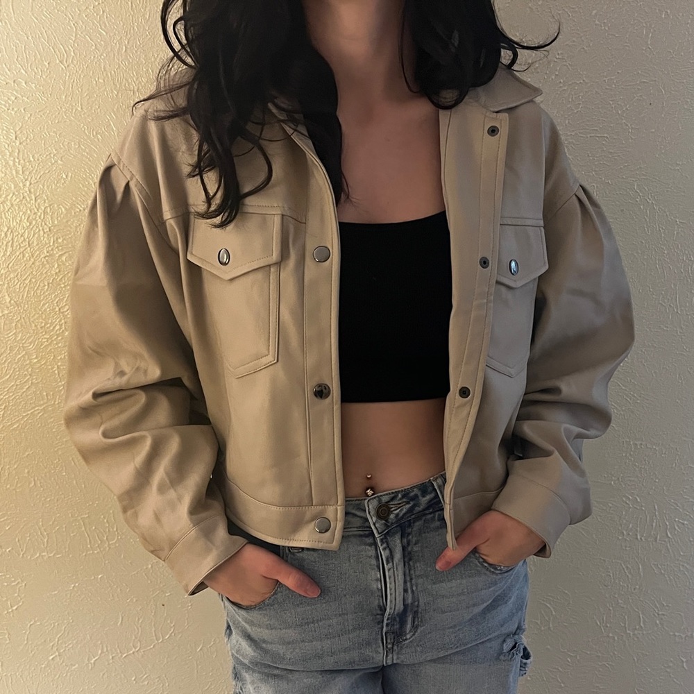 tan cropped blazer jacket